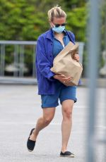 SCARLETT JOHANSSON Out Shopping in New York 05/28/2020