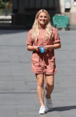 SIAN WELBY Out and About in London 05/26/2020