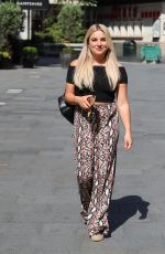 SIAN WELBY Out and About in London 05/28/2020
