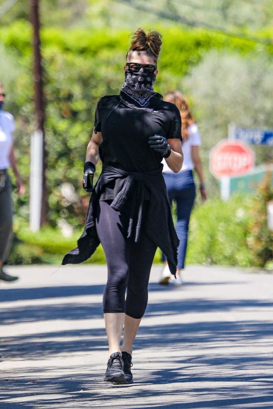 STACY FERGIE FERGUSON Out Jogging in Santa Monica 05/03/2020