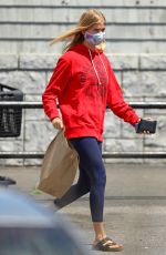 TAYLOR NEISEN Out and About in New York 05/05/2020