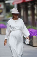 VOGUE WILLIAMS Leaves Radio Breakfast Show in London 05/10/2020