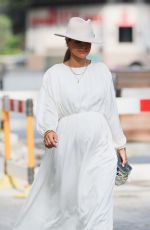 VOGUE WILLIAMS Leaves Radio Breakfast Show in London 05/10/2020