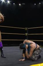 WWE - CHARLOTTE FLAIR vs MIA YIM 04/29/2020