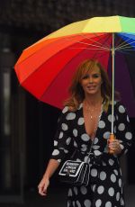 AMANDA HOLDEN Arrives on a Rainy Day at Global Radio in London 06/11/2020