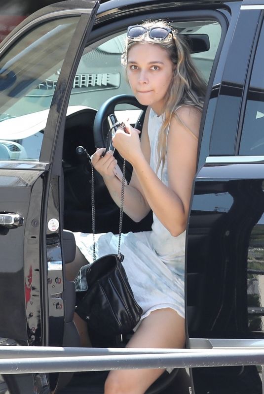 APRIL LOVE GEARY at a Subway Restaurant in Malibu 06/29/2020