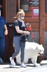 ARIEL WINTER at a Vet