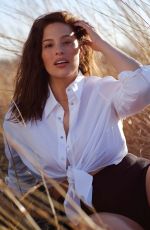 ASHLEY GRAHAM in Harper