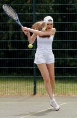 CAPRICE BOURET Playing Tennis in London 06/05/2020
