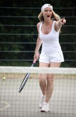 CAPRICE BOURET Playing Tennis in London 06/05/2020