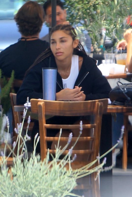 CHANTEL JEFFRIES Out for Lunch at Mauro