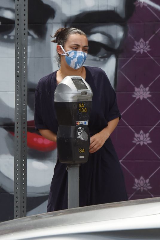 CHARLI XCX at a Framing Store in Los Angeles 06/25/2020