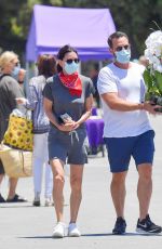 COURTENEY COX and Johnny McDaid at Farmer