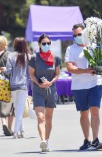 COURTENEY COX and Johnny McDaid at Farmer