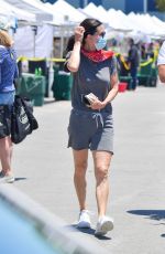 COURTENEY COX and Johnny McDaid at Farmer