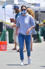 COURTENEY COX and Johnny McDaid at Farmer