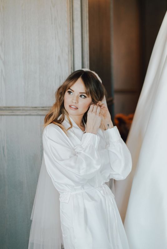 DEBBY RYAN – Wedding Photos for Vogue Magazine 05/31/2020