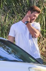 ELSA PATAKY and Chris Hemsworth Out for Lunch with Hemsworth Clan in Byron Bay 06/23/2020