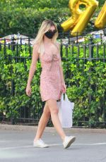 EMILY RATAJKOWSKI Arrives at Her Apartment in New York 06/25/2020