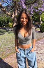 FIONA BARRON - Instagram Photos 05/30/2020