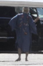 GWEN STEFANI Leaves a Private Jet at Airport in Burbank 06/09/2020