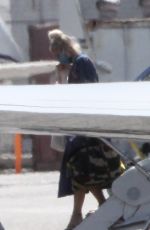 GWEN STEFANI Leaves a Private Jet at Airport in Burbank 06/09/2020