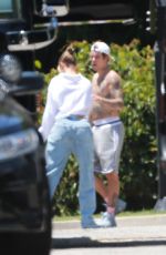 HAILEY and Justin BIEBER Playing Basketball in Beverly Hills 06/14/2020