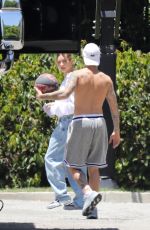 HAILEY and Justin BIEBER Playing Basketball in Beverly Hills 06/14/2020