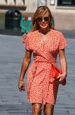 hAMANDA HOLDEN Arrives at Gobal Radio in London 06/26/2020