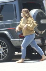 HAYLIE DUFF Shopping at Little Moon in Studio City 06/26/2020