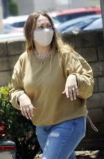 HAYLIE DUFF Shopping at Little Moon in Studio City 06/26/2020