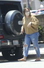 HAYLIE DUFF Shopping at Little Moon in Studio City 06/26/2020