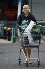 HOLLY WILLOGHBY Out Shopping at Marks & Spencer in London 06/19/2020