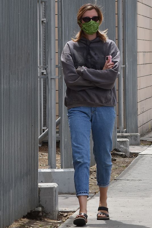 IRELAND BALDWIN Out and About in Los Angeles 06/02/2020