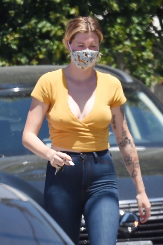 IRELAND BALDWIN Out and About in Los Angeles 06/11/2020