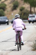 ISLA FISHER on Her Daily Bike Routine in Los Angeles 06/29/2020