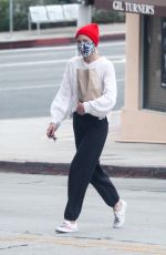 JAIME KING Shopping at Liquor Store in Beverly Hills 06/28/2020