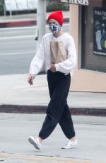 JAIME KING Shopping at Liquor Store in Beverly Hills 06/28/2020