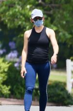 JENNIFER GARNER Wearing a Mask Out in Los Angeles 06/23/2020