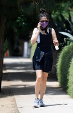 JESSICA GOMES Hiking at Runyon Canyon in Los Angeles 06/25/2020
