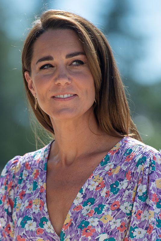 KATE MIDDLETON Planting a Garden at East Anglia’s Children’s Hospice in Norfolk 06/25/2020