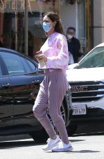 KATHARINE MCPHEE Picking Up Takeout in Beverly Hills 06/21/2020