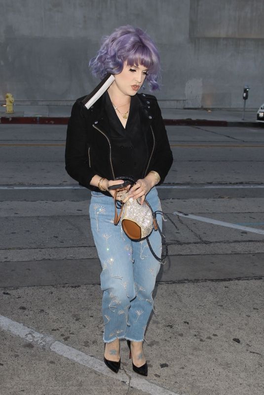 KELLY OSBOURNE Arrives at Craig