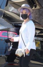 KELLY OSBOURNE at Healthy Spot Pet Supply Store in Los Angeles 06/10/2020