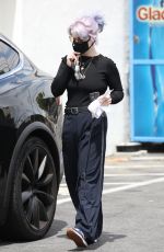 KELLY OSBOURNE Shopping at CVS in Studio City 06/25/2020
