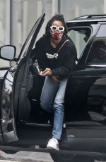 KELLY ROWLAND Arrives at a Doctor