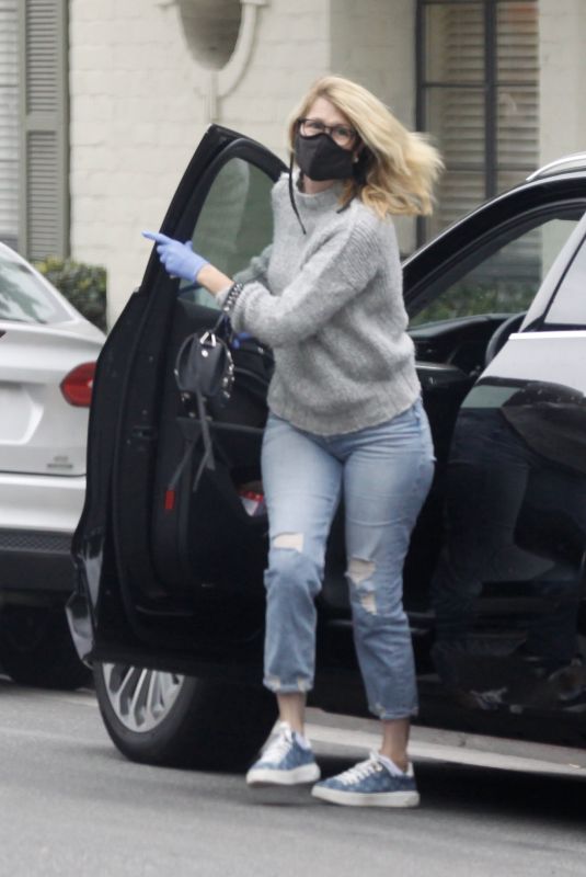 LAURA DERN Arrives at a Medical Office in Beverly Hills 06/05/2020