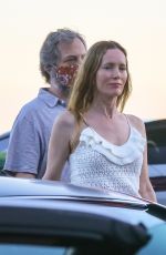 LESLIE MANN and Judd Apatow Out for Dinner at Nobu in Malibu 06/09/2020