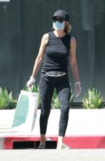 LISA RINNA Wearing a Mask Out in Los Angeles 06/13/2020