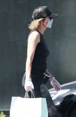 LISA RINNA Wearing a Mask Out in Los Angeles 06/13/2020